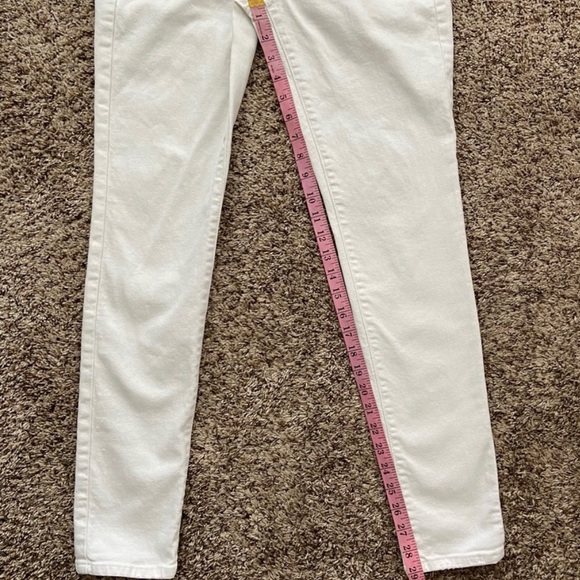 AEO | Mid-rise Stretch Skinny White Jean - Picture 7 of 11